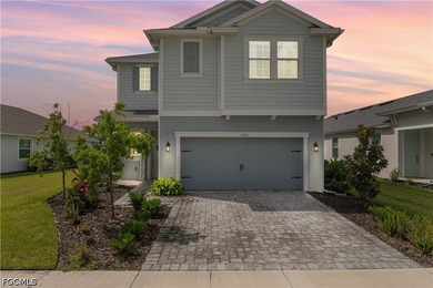 Welcome to your dream home in the gated Sanctuary community - photo 2