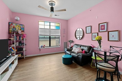 Experience the best of downtown Springfield living at 623 W - photo 6