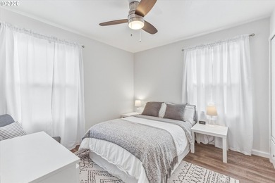 Immaculate, move-in ready cream-puff home that's been lovingly - photo 14