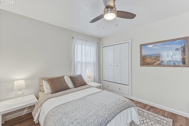 Immaculate, move-in ready cream-puff home that's been lovingly - photo 16