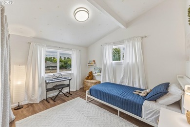Immaculate, move-in ready cream-puff home that's been lovingly - photo 29