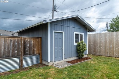 Immaculate, move-in ready cream-puff home that's been lovingly - photo 42
