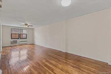 Discover comfortable and convenient living in this - photo 3