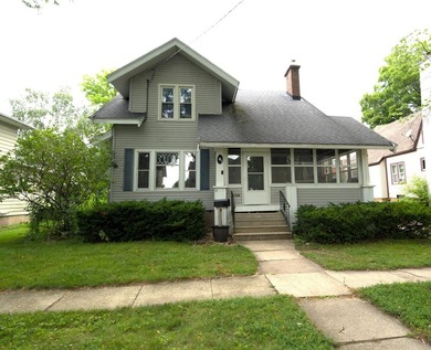 Rock River - Jefferson County Home Active Under Contract in Fort Atkinson Wisconsin