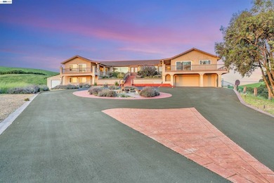 Located atop a hill on the eastern border of Fremont, this - photo 4