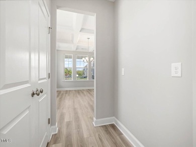 BEAUTIFUL 3 CAR GARAGE HOME w/PRIMARY SUITE ON MAIN LEVEL - photo 12
