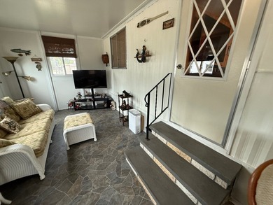 LOW LOT RENT: $688. 55+ community. TURNKEY. FURNISHED. Just - photo 17