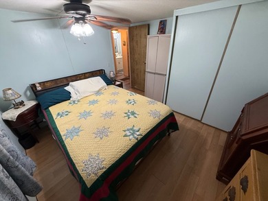 LOW LOT RENT: $688. 55+ community. TURNKEY. FURNISHED. Just - photo 24