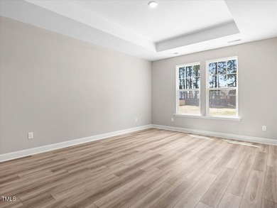 BEAUTIFUL 3 CAR GARAGE HOME w/PRIMARY SUITE ON MAIN LEVEL - photo 30