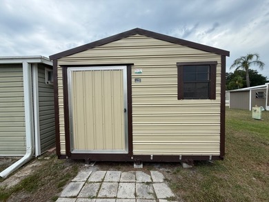 LOW LOT RENT: $688. 55+ community. TURNKEY. FURNISHED. Just - photo 31