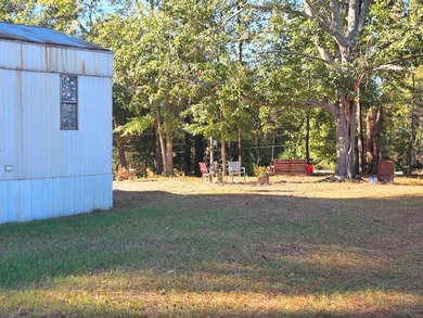 16x80 Mobile Home Near White Oak Shores - Lake Eufaula, AL Enjoy - photo 3