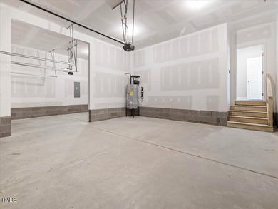BEAUTIFUL 3 CAR GARAGE HOME w/PRIMARY SUITE ON MAIN LEVEL - photo 38