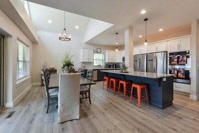 **Experience Lakeside Luxury!** Situated right on the edge of - photo 9