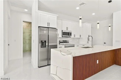 Welcome to this stunning newer-construction pool home offering 4 - photo 7