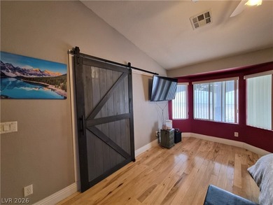 SUPER CLEAN BEAUTIFUL 1-STORY MODERN STYLE HOME WITH 3 CAR