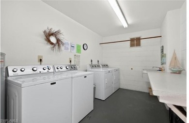 This is NEW construction! Completely remodeled interior - photo 23