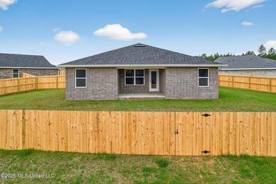 Move-In Ready Home - Comfort, Style, and Coastal Convenience - photo 26