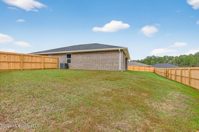 Move-In Ready Home - Comfort, Style, and Coastal Convenience - photo 27