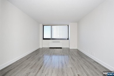 Discover the exceptional value of Residence 19J at River Ridge