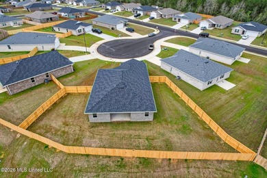 Move-In Ready Home - Comfort, Style, and Coastal Convenience - photo 29
