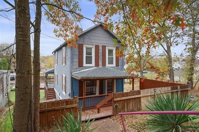 Allegheny River Home For Sale in Lower Burrell Pennsylvania