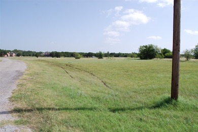 Large corner lot. Over half an acre in the front section of - photo 2