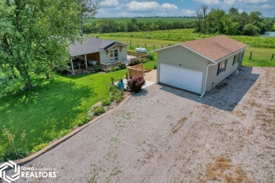 (private lake, pond, creek) Home For Sale in Melrose Iowa