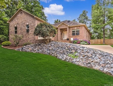 Elegance Meets Golf & Lake Living Nestled in a quiet, serene - photo 1