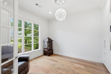 Welcome to 79 Hallen Court, a beautifully appointed home in the - photo 4