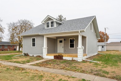 Red Rock Lake Home Sale Pending in Knoxville Iowa