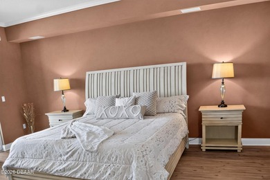 Enjoy coastal resort-style living in this top-floor corner 4-bed - photo 8