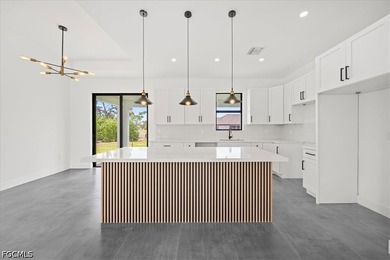 Welcome to the Moon Model, a beautifully designed contemporary - photo 9