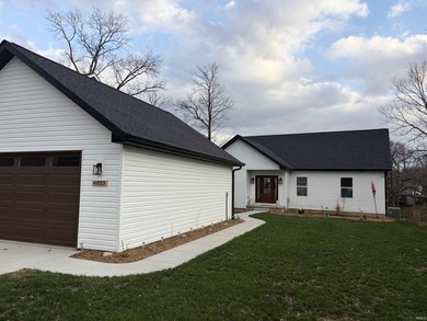 New Construction 3 bedroom/3 full bath Ranch Style with Walkout - photo 11