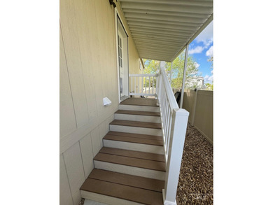 Welcome to this beautiful move-in ready 2023 manufactured home - photo 14