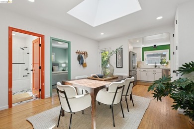 Tucked into the heart of Temescal, this delightful two-bedroom - photo 15