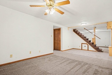 Outstanding, move-in-ready property just a short walk from - photo 18