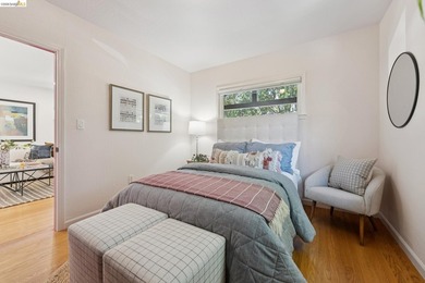 Tucked into the heart of Temescal, this delightful two-bedroom - photo 24