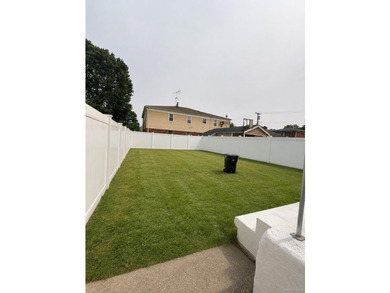 An exceptional investment and owner-occupant opportunity, this - photo 2