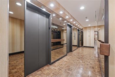 This beautiful move-in-ready Golden Triangle residence has been - photo 3