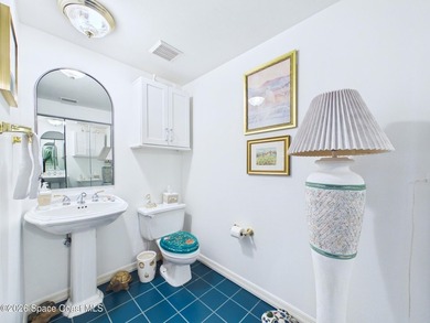 GORGEOUS UPGRADED 3 BEDROOMS/ 2.5 BATHROOMS CORNER PENTHOUSE!! - photo 21