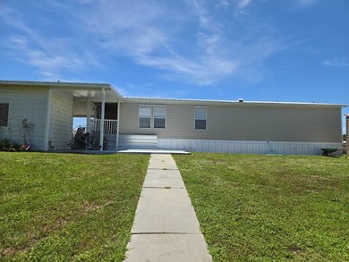 Don't miss this beautifully maintained 3-bedroom, 2-bath - photo 7