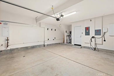 Newer Construction 3 bedroom, 2.5 Bath Spanish inspired - photo 31