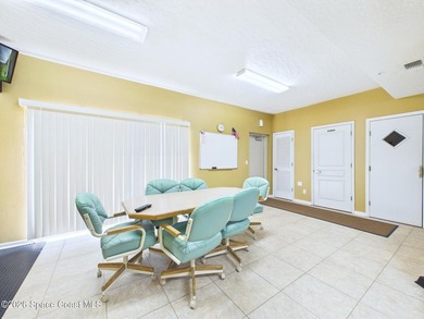 GORGEOUS UPGRADED 3 BEDROOMS/ 2.5 BATHROOMS CORNER PENTHOUSE!! - photo 37