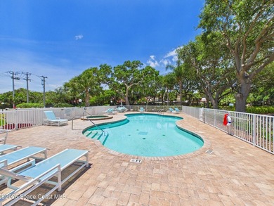 GORGEOUS UPGRADED 3 BEDROOMS/ 2.5 BATHROOMS CORNER PENTHOUSE!! - photo 39