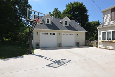 Showings begin Friday, July 17th. Rare property in Madison with - photo 3