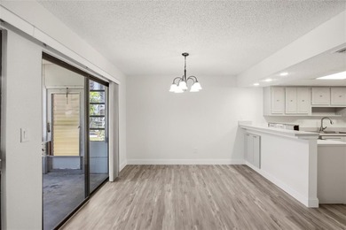 Welcome to Edgewater Manor - one of Punta Gorda's most - photo 8