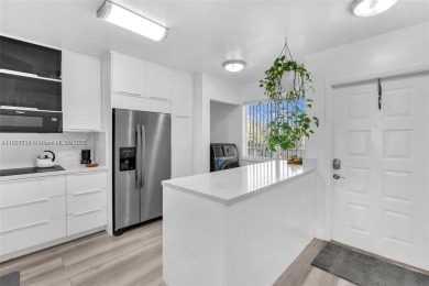 Lake Condo For Sale in Tamarac, Florida