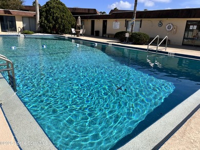 Charming Ground floor 2-bedroom, 2-bath condo light and bright - photo 14