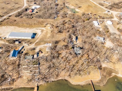 Escape to nature with this beautiful 1.45 acre lakeside property - photo 18