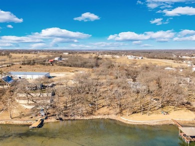 Escape to nature with this beautiful 1.45 acre lakeside property - photo 19